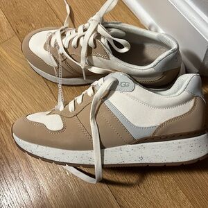 New women’s UGG
ReTrainer low-top sneakers